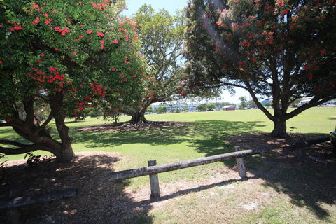 Waters Edge - Accommodation Broadbeach 4