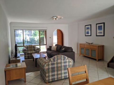 DAVIES STREET 3 / 14 MOLLYMOOK - Accommodation Broadbeach 4