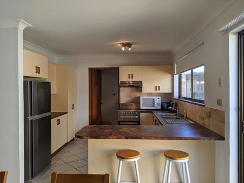 DAVIES STREET 3 / 14 MOLLYMOOK - Accommodation Broadbeach 5