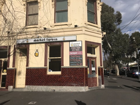 Market Tavern - Hostel And Bar - Accommodation Broadbeach 1