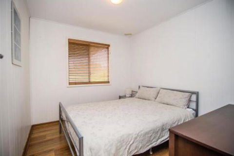The Gee Beach House - Accommodation Broadbeach 4