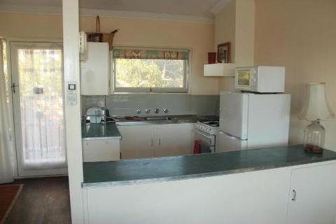 Sand N Sun Beach House - Accommodation Broadbeach 3