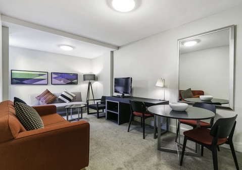 DARLING A Tidy Space In A Great Location - Accommodation Broadbeach 3