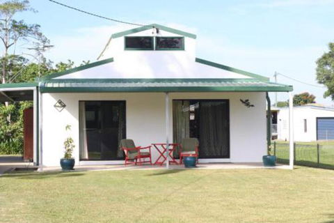Froggy Hollow Holiday Cottage - Accommodation Broadbeach 5