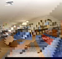 Marine Dr 2 / 70 Fingal Bay - Accommodation Broadbeach