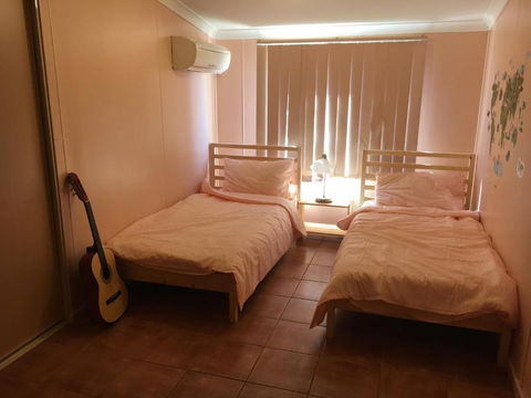Tropical Farm Stay - Accommodation Broadbeach 1