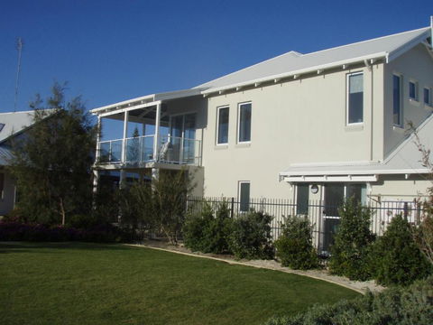 Unit 29 Ledge Point Village - Accommodation Broadbeach 5