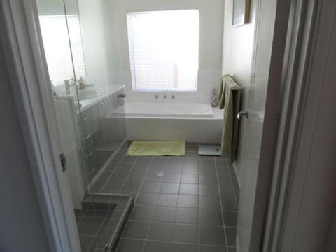 Acaciabnb - Accommodation Broadbeach 6