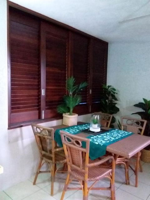 Jackies City Central Apartment - Accommodation Broadbeach 3