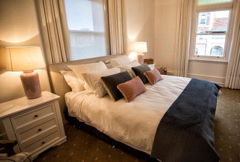 QPO QUEENSCLIFF - Accommodation Broadbeach 3