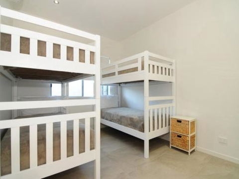 BEACH RETREAT At PALM COVE - Accommodation Broadbeach 5