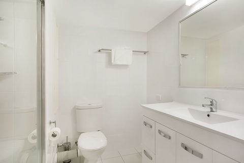 Solnamara Beachfront Apartments - Accommodation Broadbeach 6