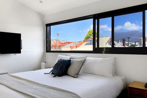 Sullivans Cove Apartments - Accommodation Broadbeach 2