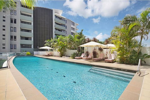 Ambience On Burleigh Beach - Accommodation Broadbeach 2