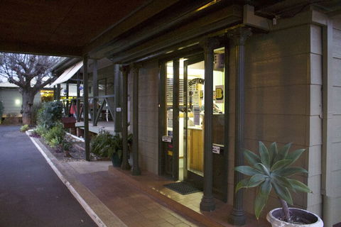Lake Forbes Motel - Accommodation Broadbeach 1