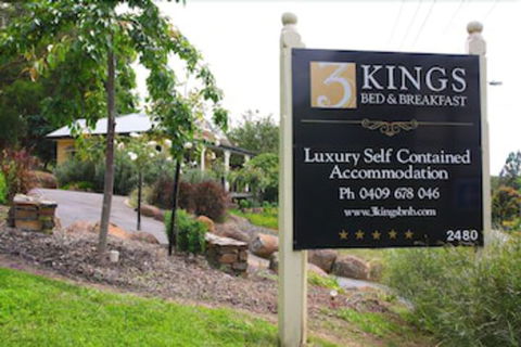3 Kings Bed And Breakfast - Accommodation Broadbeach 2