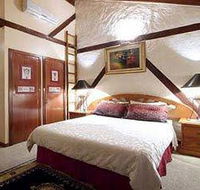 Castle on the Hill - Accommodation Broadbeach