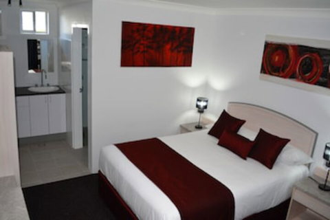Alabaster Motor Inn Taree - Accommodation Broadbeach 0