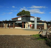 Swansea Backpackers - Accommodation Broadbeach