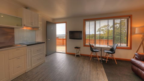 Sweetwater Villas - Accommodation Broadbeach 2