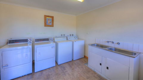 Sweetwater Villas - Accommodation Broadbeach 4