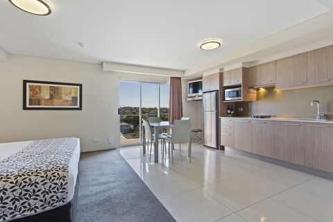 CBD Luxury Accommodation - Accommodation Broadbeach 2