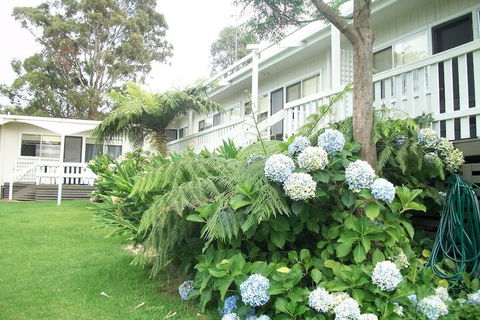 Top Of The Lake Units - Accommodation Broadbeach 2