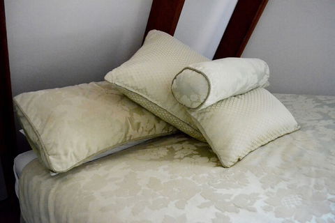 Caves Road Chalets - Accommodation Broadbeach 6