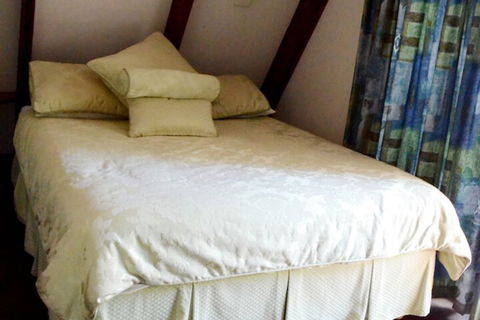 Caves Road Chalets - Accommodation Broadbeach 4
