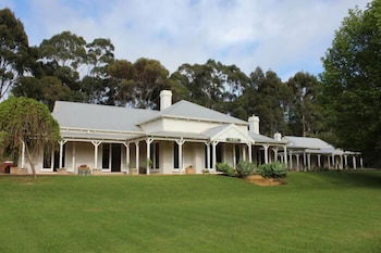Gracetown WA Accommodation Broadbeach