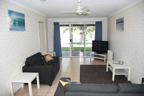 Kalbarri Seafront Villas - Accommodation Broadbeach 3