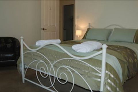 Gloucester On Avon Bed & Breakfast - Accommodation Broadbeach 7