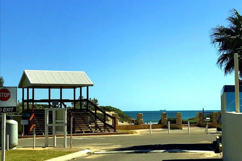 Sunset Beach Holiday Park - Accommodation Broadbeach 4
