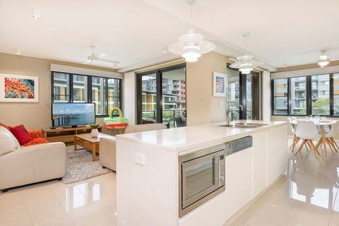 Darwin Waterfront Luxury Suites - Accommodation Broadbeach 2