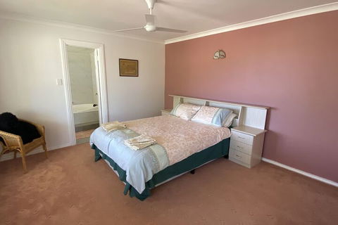 Whispering Palms - Accommodation Broadbeach 7