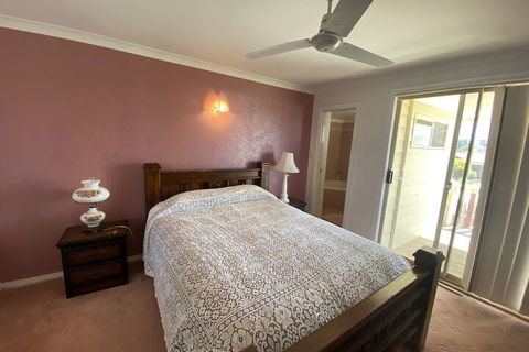 Whispering Palms - Accommodation Broadbeach 6