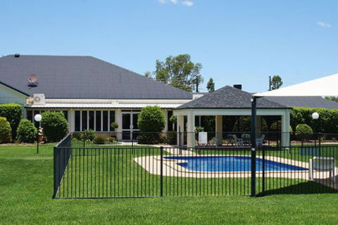 Mas Country Roma Explorers Inn Roma - Accommodation Broadbeach 1