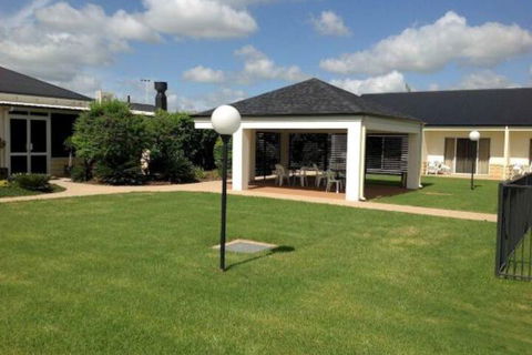 Mas Country Roma Explorers Inn Roma - Accommodation Broadbeach 0