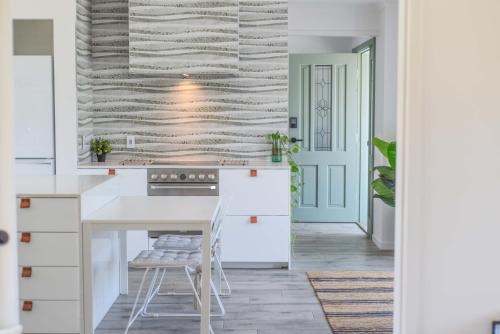 Kawana Waters QLD Accommodation Broadbeach