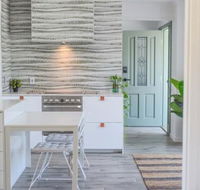 Quiet Pet Friendly Home 3 houses to beach entry with Private Pool Walk to Shops - Accommodation Broadbeach