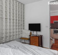 Heart of Sandringham Apartment by Ready Set Host - Accommodation Broadbeach