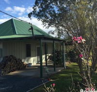 Old Schoolmasters Cottage on the Barrington River - Accommodation Broadbeach