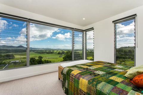 The Springs - Accommodation Broadbeach 4