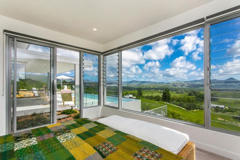 The Springs - Accommodation Broadbeach 5
