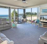 At The Beach Kiama Surf Beach at your doorstep - Accommodation Broadbeach