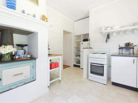 Redwood Cottage Burradoo Getaway Southern Highlands 4pm Check Out Sunday - Accommodation Broadbeach 4