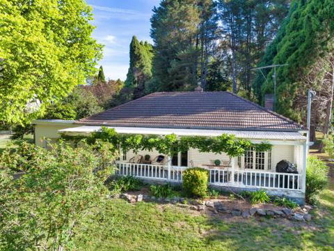 Redwood Cottage Burradoo Getaway Southern Highlands 4pm Check Out Sunday - Accommodation Broadbeach 0