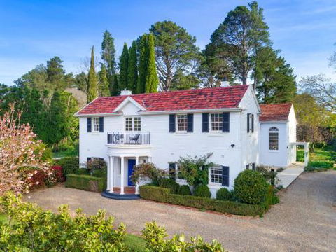 NARRAN Burradoo 4pm Check Out On Sundays - Accommodation Broadbeach 0