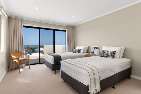 Shawhaven - Accommodation Broadbeach 4