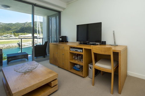 Blue On Blue Studio Room 1222 - Accommodation Broadbeach 2
